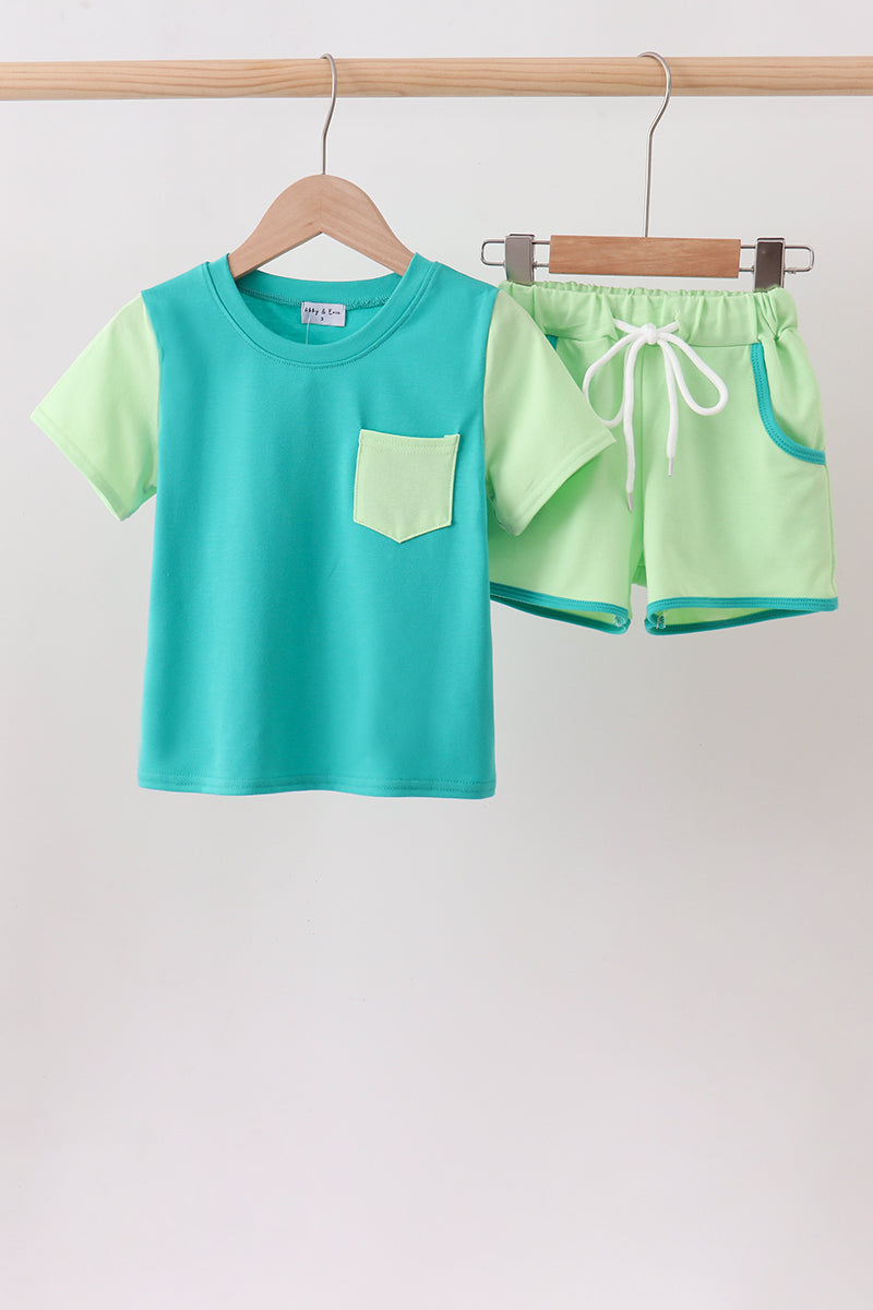 Ensemble colorblock bleu