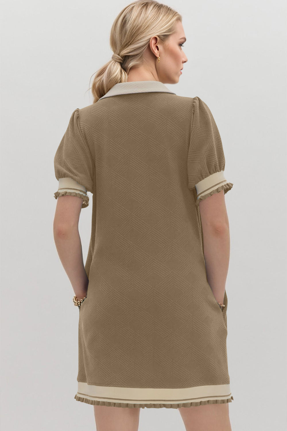Robe Courte Tendance à Manches Courtes Contrastées, Douce et Confortable, Décontractée pour Femmes