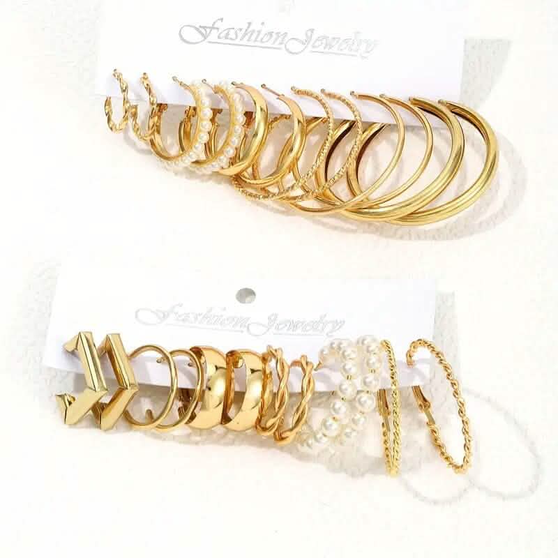 Lot de 12 paires : Boucles d'oreilles créoles dorées avec perles fantaisie