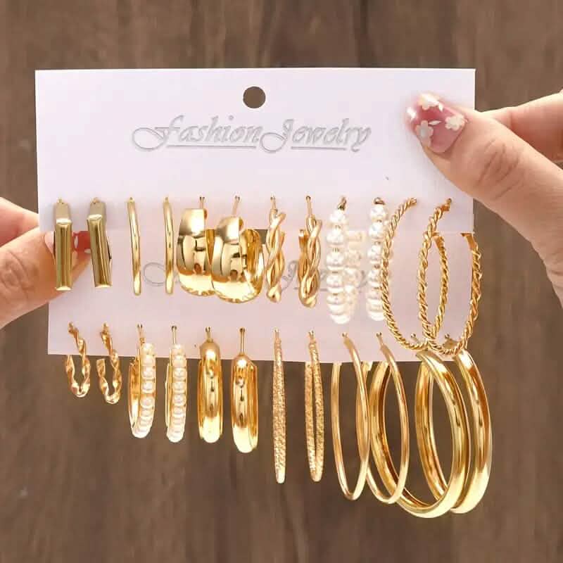 Lot de 12 paires : Boucles d'oreilles créoles dorées avec perles fantaisie
