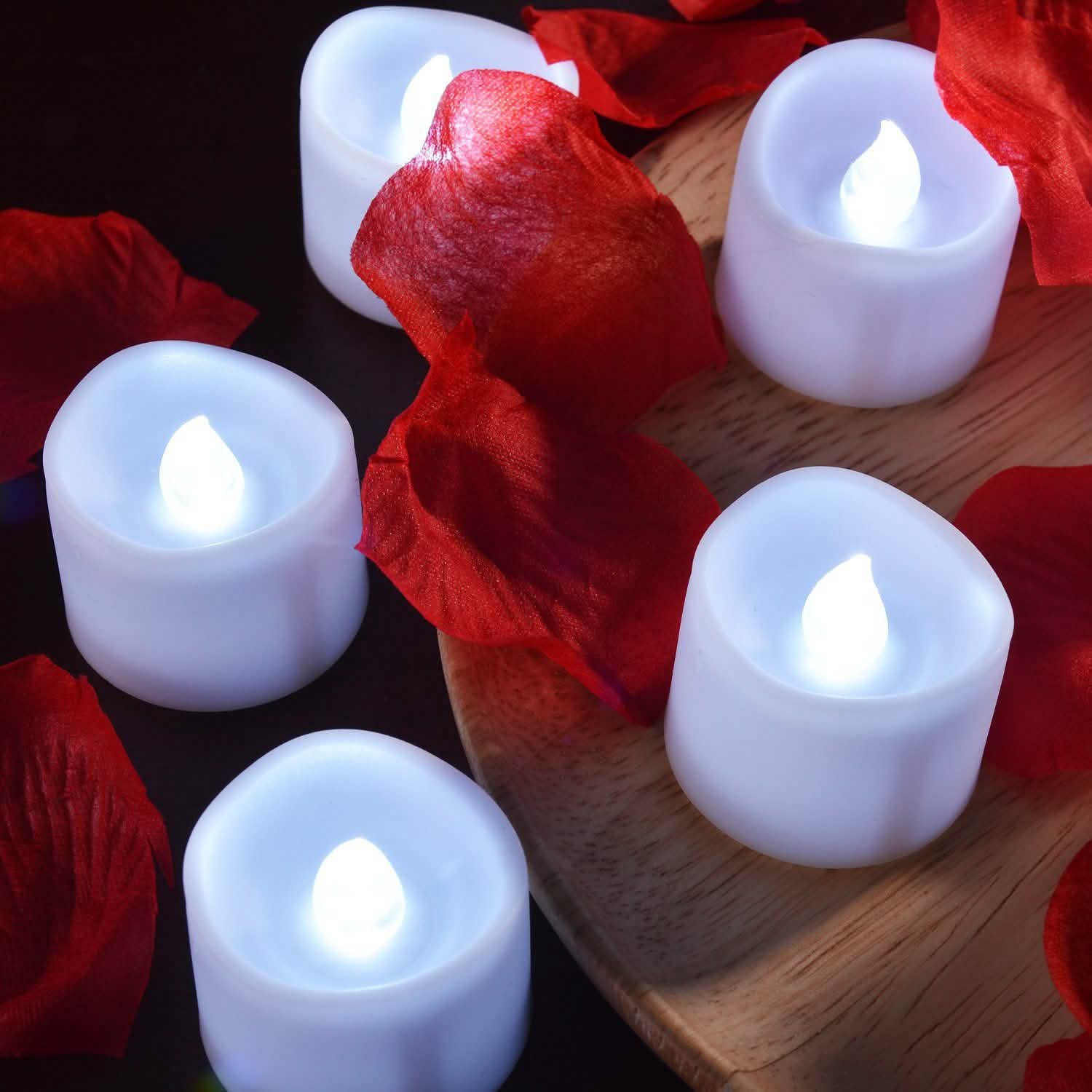12 pièces : Bougie LED chauffe-plat avec 100 pétales de rose artificiels