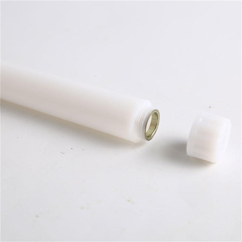12 Bougies Coniques LED Sans Flamme Lumière Blanc Chaud Scintillante Télécommande à Piles LED Lumière Chaude Mèche 3D Bougies de Fenêtre en Cire Véritable Décoration Noël Maison Mariage Bougies à Piles pour Décoration de Noël, Halloween, Mariage