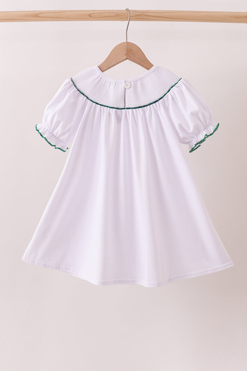 Robe smockée blanche, couronne