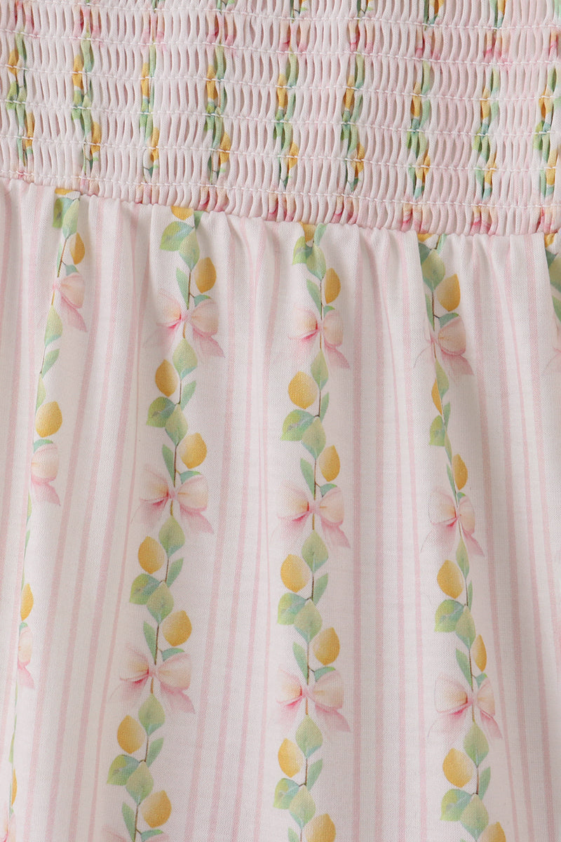 Robe maman-enfant smockée étagée avec nœud, imprimé citron rose