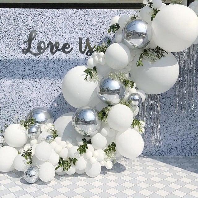 125 Pièces Kit Arche Ballon Confettis Blanc Argent Métallique pour Décorations Fête Mariage Anniversaire Baby Shower Douche Nuptiale Fête d'Anniversaire Luxe Ballons de Mariage Décoration