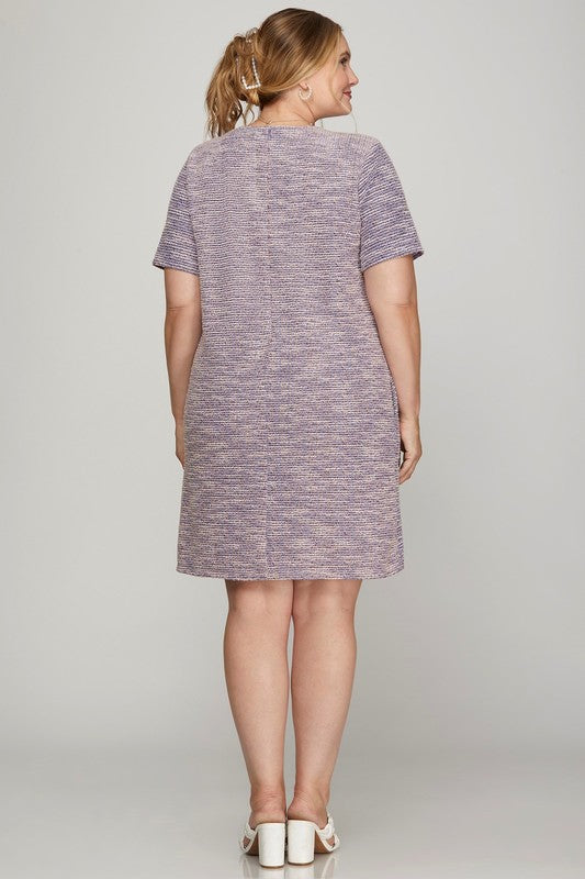 Robe en tricot de tweed à manches courtes ornée de perles, taille normale et grande taille – Robe élégante et glamour avec détails perlés pour les événements haut de gamme