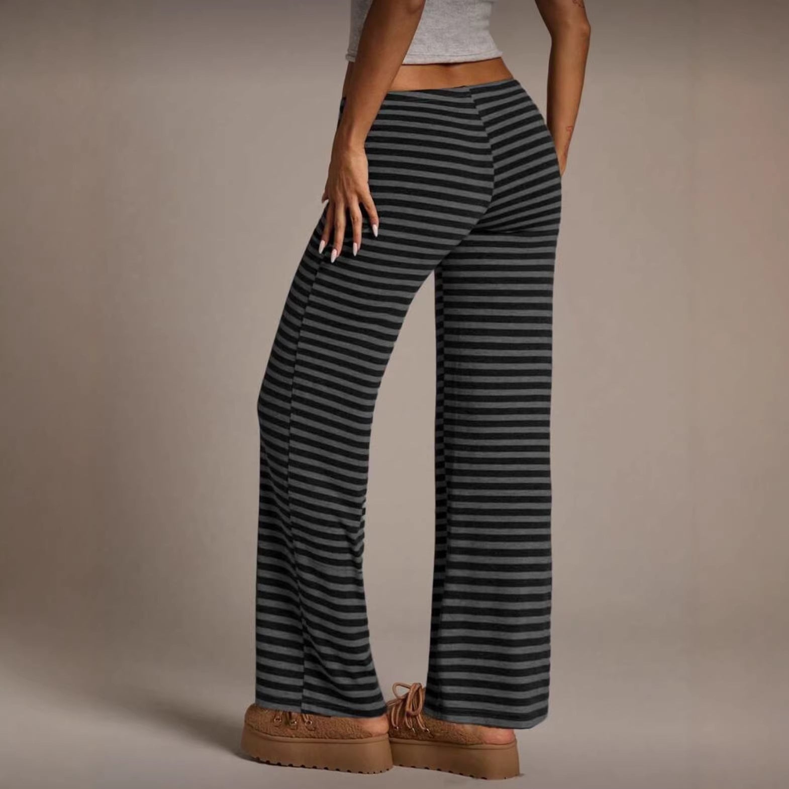 Pantalon décontracté large et évasé rayé pour femme