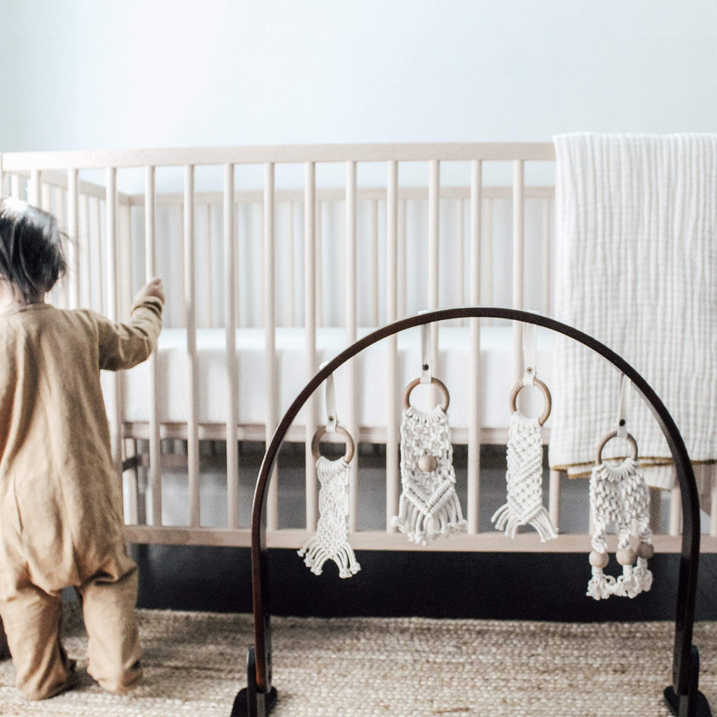 play gym | macrame - dark