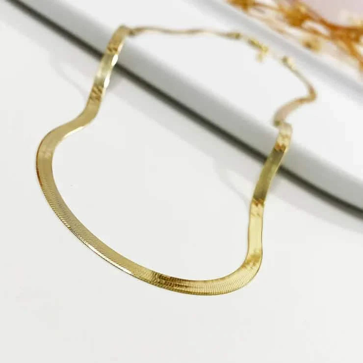 Collier ras du cou serpent plat 14 carats de 40 cm
