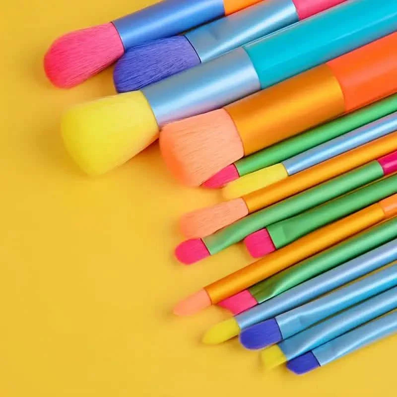 15 pièces : Ensemble de pinceaux de maquillage de haute qualité aux couleurs arc-en-ciel
