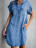 Robe Midi en Jean – Col Carré Manches Courtes Coupe Ajustée Style Urbain