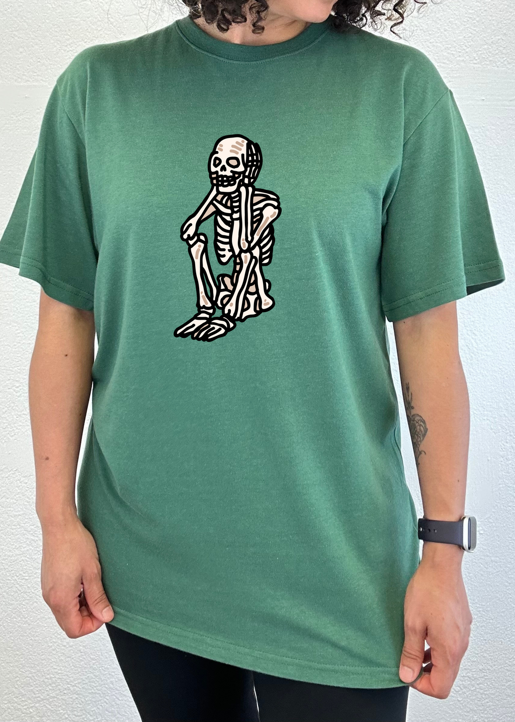T-shirt graphique unisexe squelette triste Halloween en bambou viscose/coton biologique à manches courtes