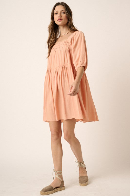 Mini-robe femme à plis nervures et dos noué – Mini-robe chic et tendance avec dos noué fantaisie et motif à plis nervurés texturés