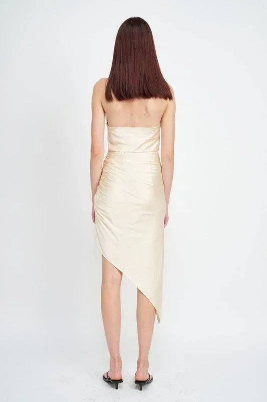 ROBE ASYMÉTRIQUE HALTER