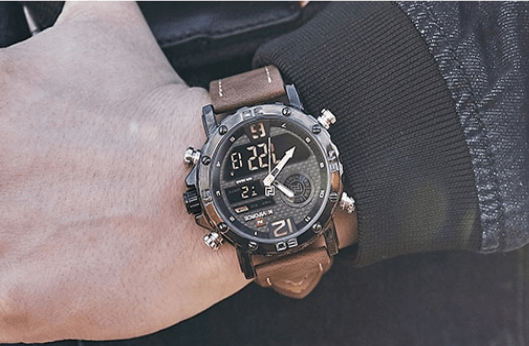 Montre multifonction numérique et analogique étanche de sport pour homme Excellent design Cadeau parfait