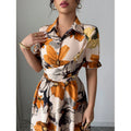 Robe pour femme à manches bouffantes imprimées – Col chemisier et taille nouée croisée