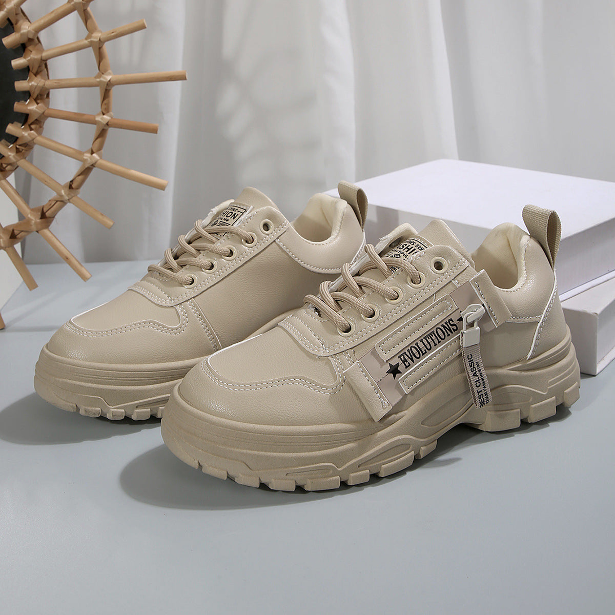 Baskets de sport à lacets et fermeture éclair latérale pour femme