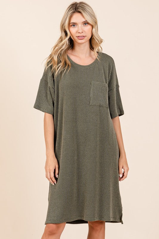 Robe T-shirt à Manches Courtes en Tricot Côtelé Urban pour Femme – Confortable, Tendance, Chic et Polyvalente pour les Occasions Décontractées