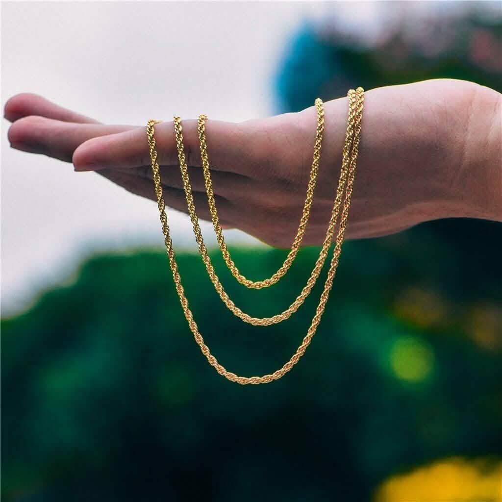 Collier chaîne torsadée en or massif 18 carats