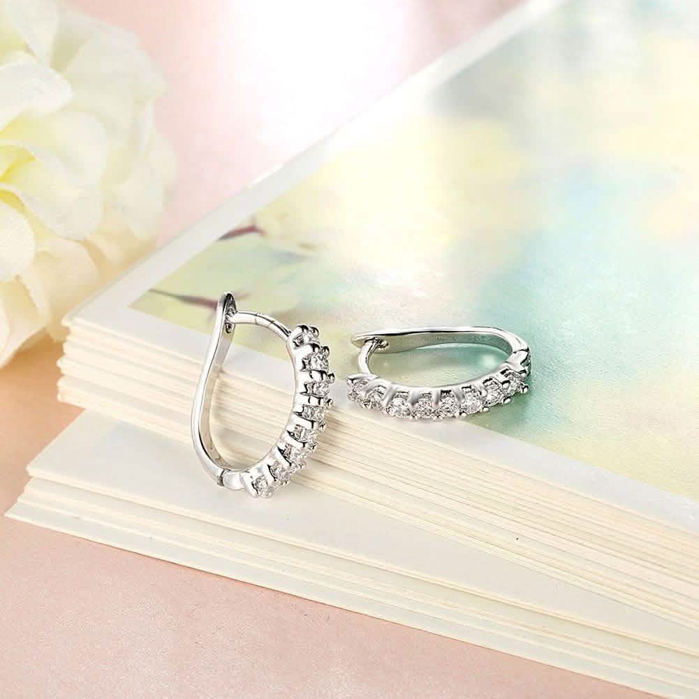 Boucles d'oreilles petites en or blanc 18 carats et cristal Swarovski Element