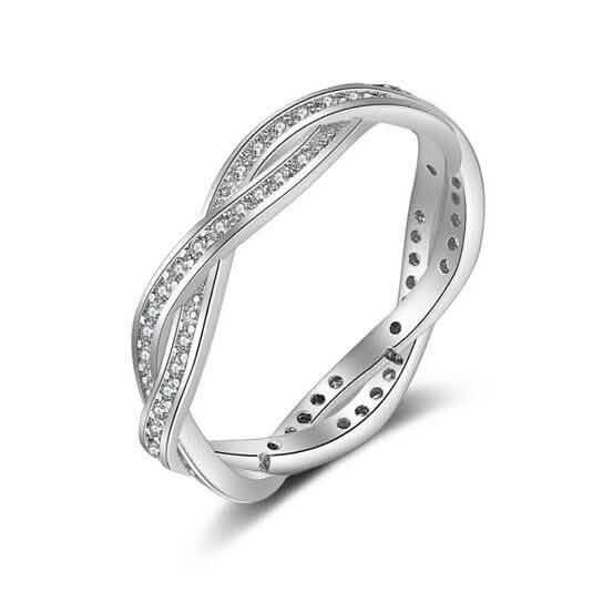 Bande d'éternité tressée en or blanc 18 carats