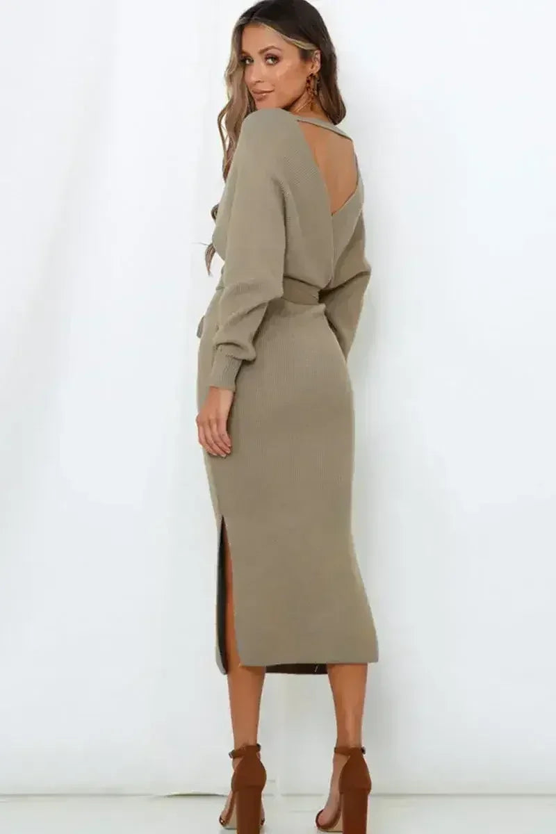 Robe pull fendue à la taille avec col cache-cœur et nœud