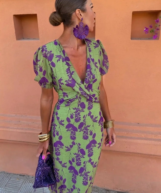 Robe longue froncée pour femme – Col en V manches courtes, imprimé ajusté élégant
