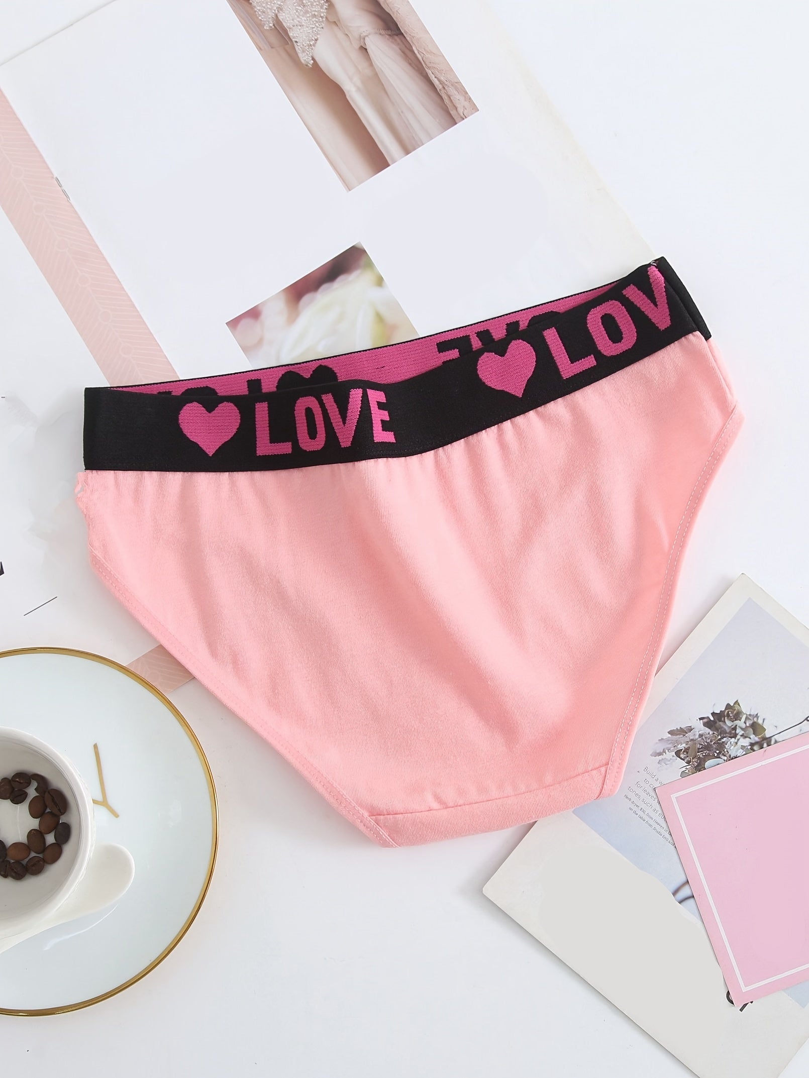 Lot de 6 culottes bikini sans coutures Soft Touch pour femme – Culottes colorées en coton taille basse avec coupe extensible et imprimé alphabet – Essentiels de lingerie et sous-vêtements quotidiens pour femme pour l'été