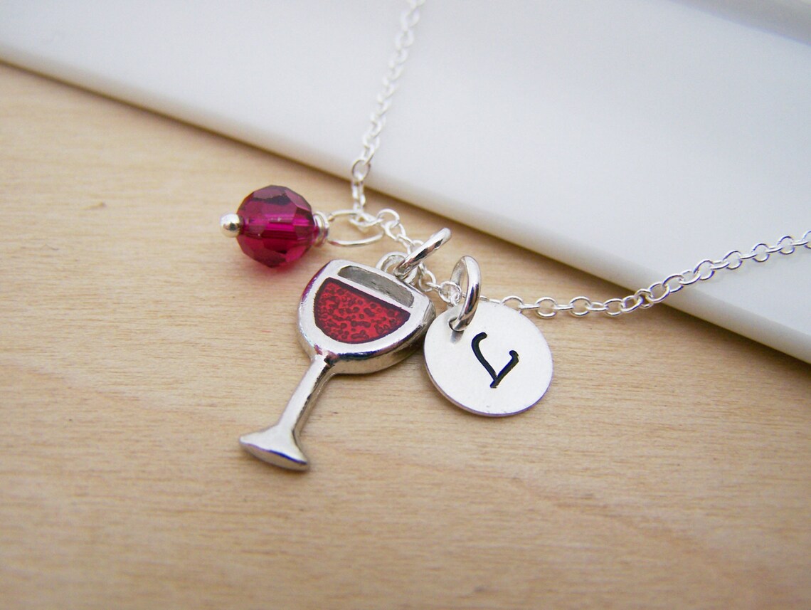 Collier personnalisable en verre de vin – Chaîne en argent sterling avec pierre de naissance et initiale