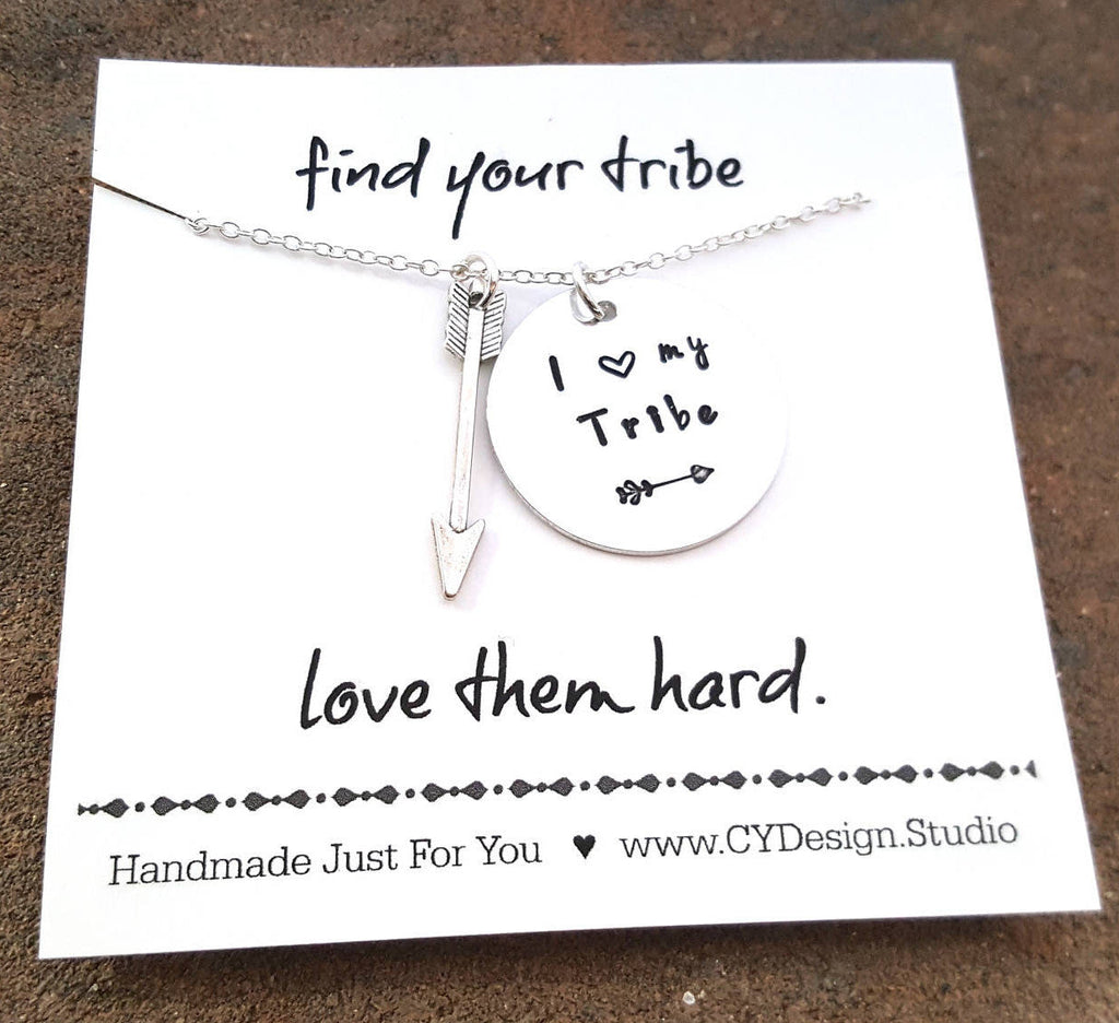 Collier « I Love My Tribe » – Bijou Estampillé à la Main en Aluminium et Argent Sterling
