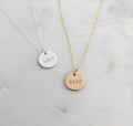 Collier d'épouse de policier – Numéro d'insigne estampillé à la main sur disque de 1,27 cm, or ou argent, chaîne de 45,72 cm