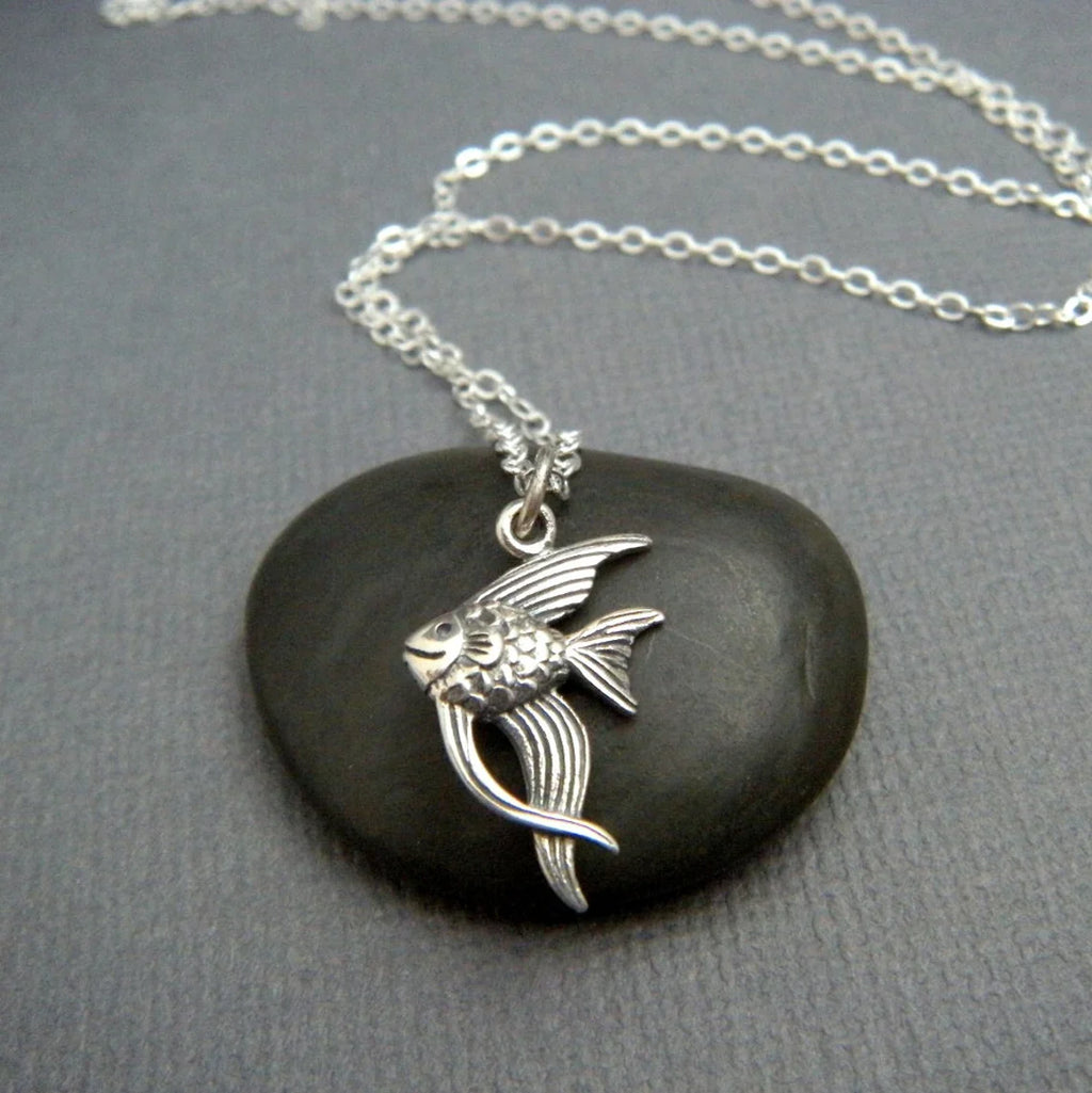 Collier Petit Poisson-ange – Breloque Océan en Argent Sterling sur Chaîne de 40 cm