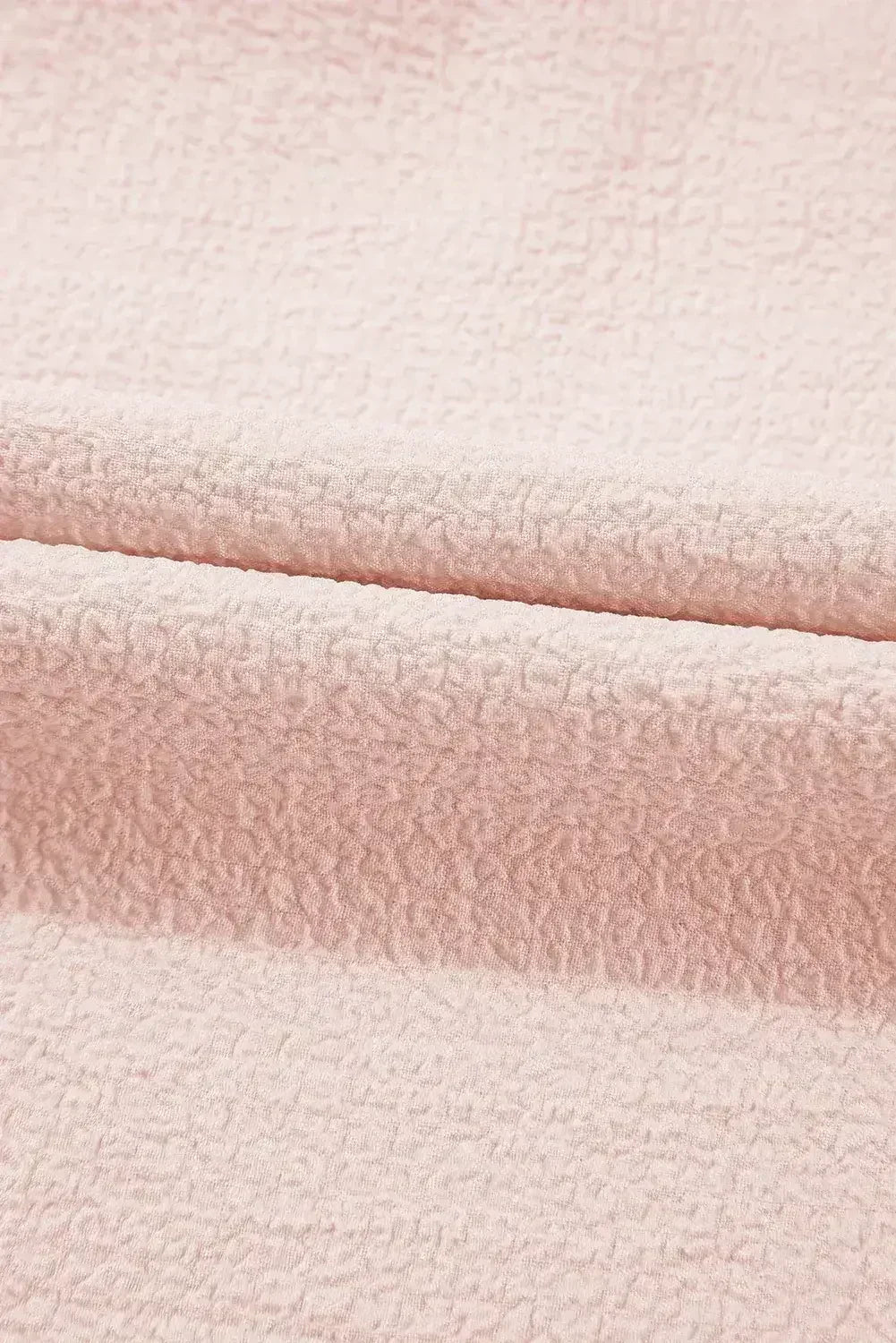 Robe Courte Rose Clair Texturée à Manches Volantes, Col Carré et Nœud au Dos