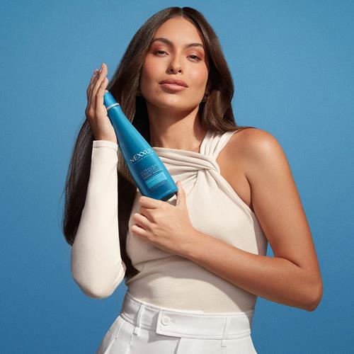 Shampooing Lissant Ultraléger Nexxus pour Cheveux Secs et Frisés - Traitement Lissant Léger qui Élimine les Frisotis - 400 ml