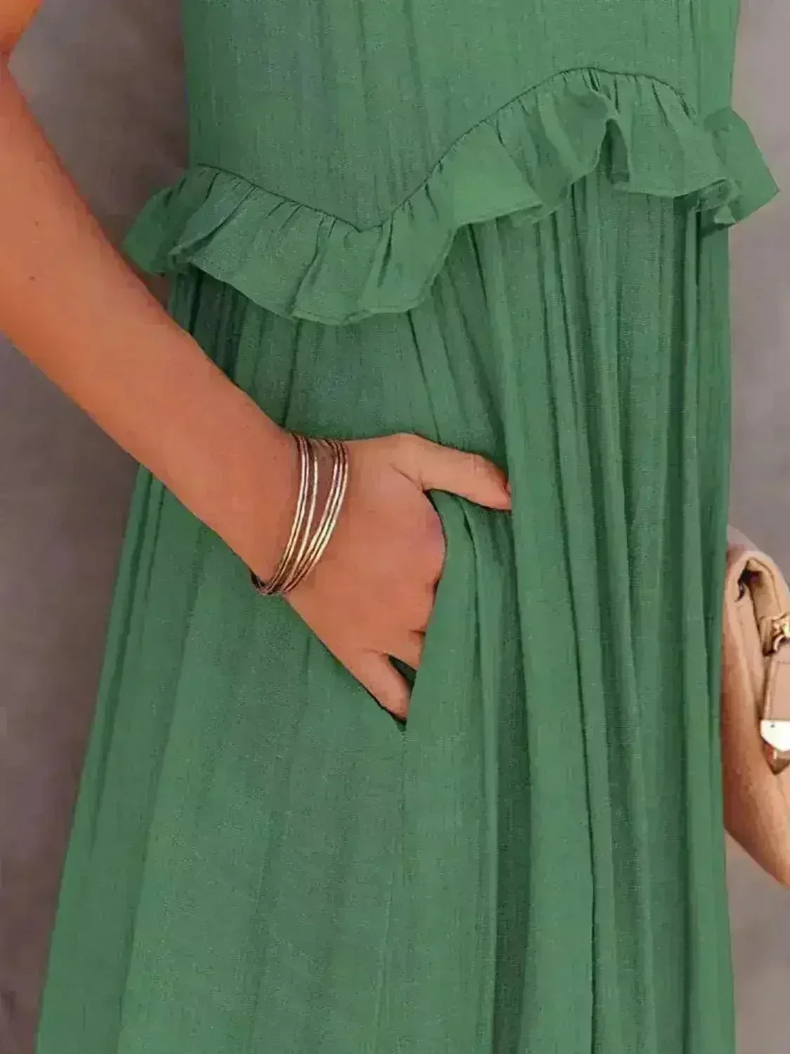 Robe longue étagée sans manches à volants avec poches