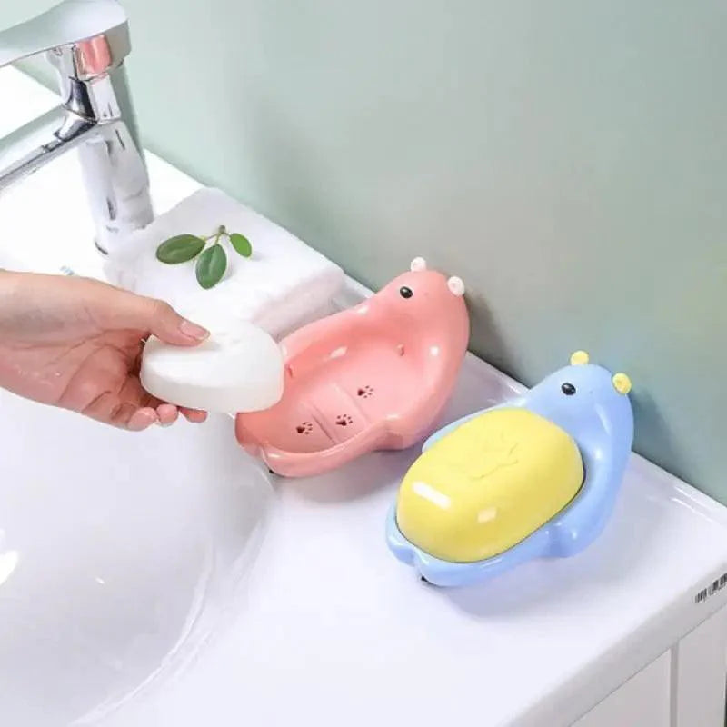 1 Pcs Porte-savon égouttoir en forme de robinet Produits de salle de bain portables Double couche 3 couleurs Boîte à savon écologique Porte-savon égouttoir Support éponge Récipient à savon avec bec verseur pour salle de bain douche évier de cuisine