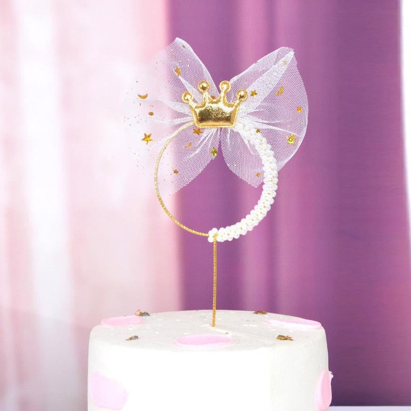 1pcs Décoration de gâteau d'anniversaire en métal Joyeux Anniversaire, Décoration de gâteau en métal et acrylique avec grappe de fleurs artificielles roses pour décoration de fête prénatale, d'anniversaire et de pâtisserie.