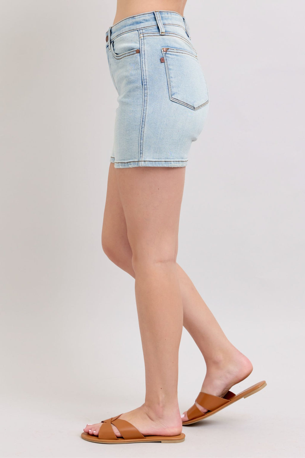Short en jean à 2 boutons avec poches