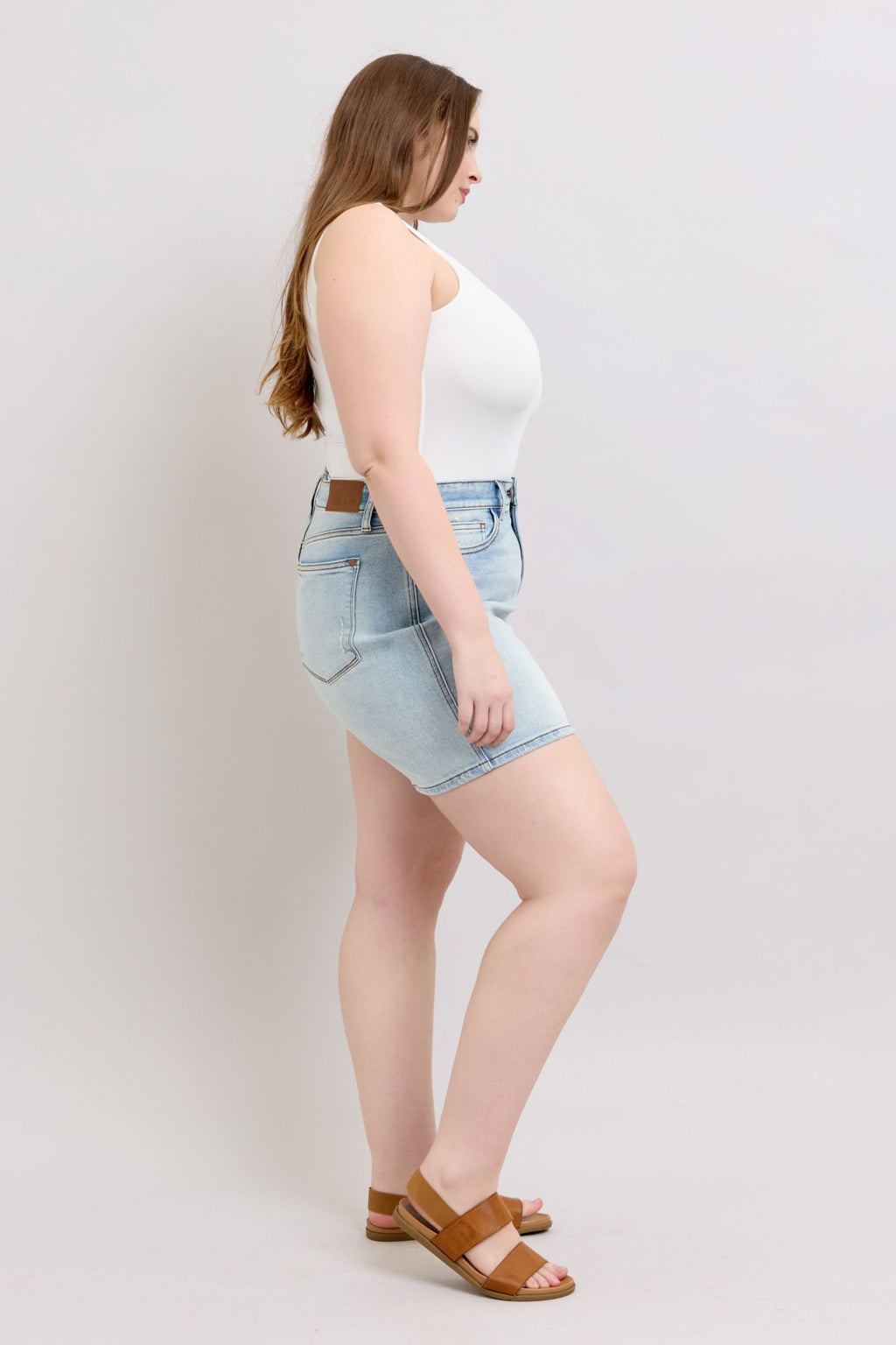 Short en jean à 2 boutons avec poches