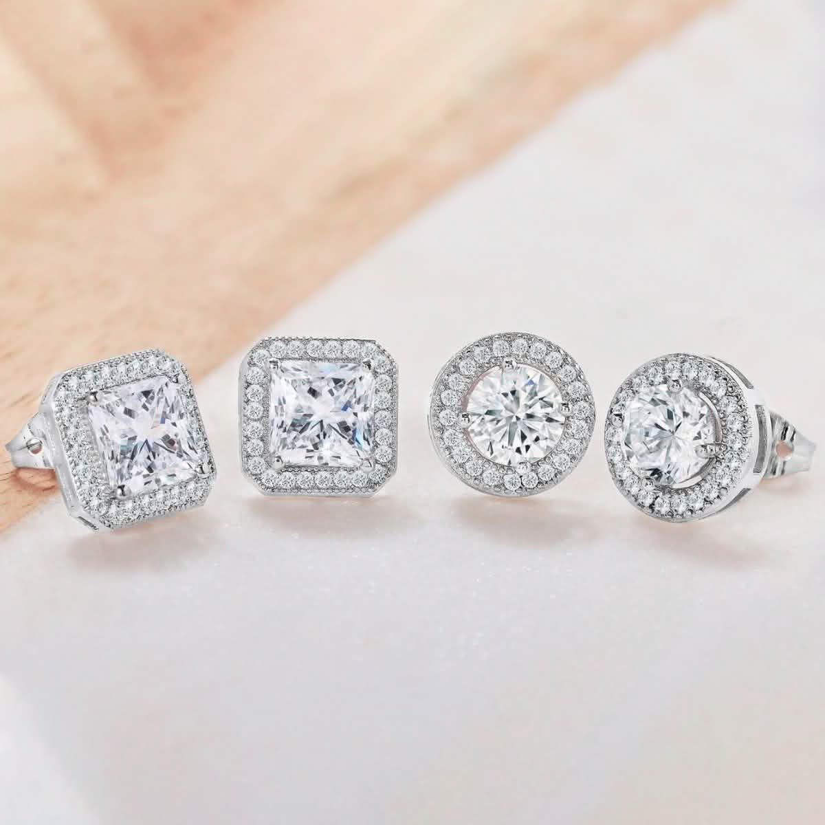 Lot de 2 paires : Puces d'oreilles auréoles avec cristaux Swarovski