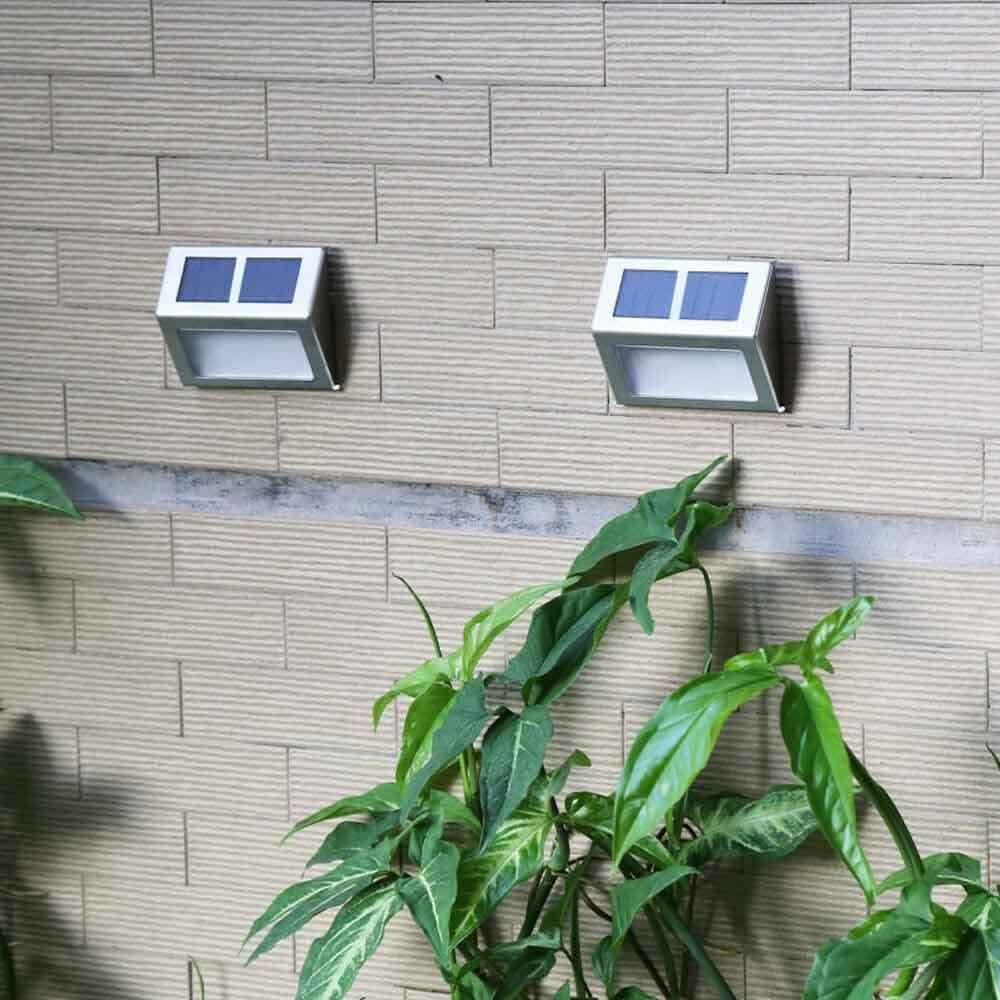 Lot de 2 : Lampe Murale Solaire 2 LED Étanche, Lumière de Sécurité
