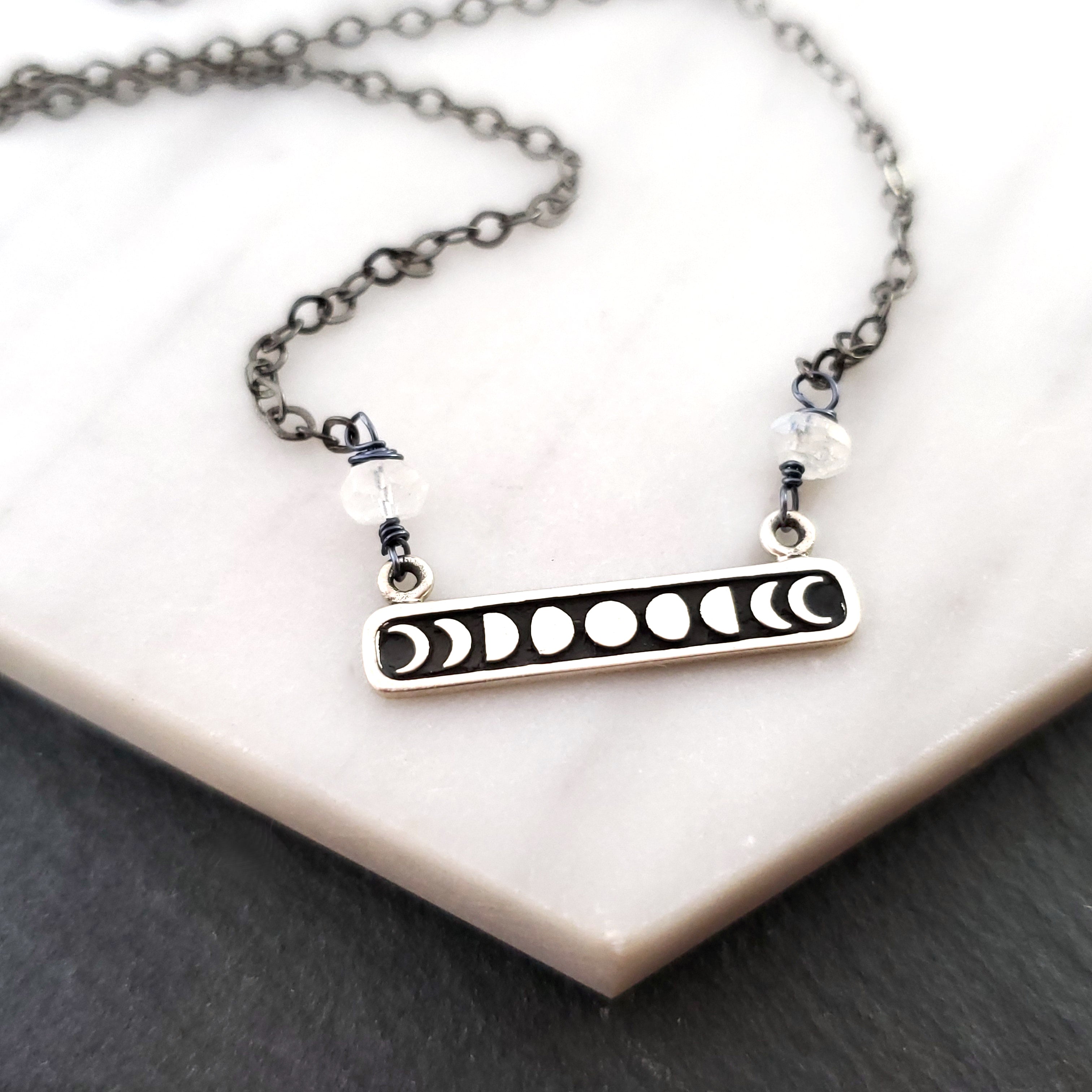 Breloque Céleste Phase Lunaire - Collier en Argent Sterling Oxydé - Cadeau pour Elle