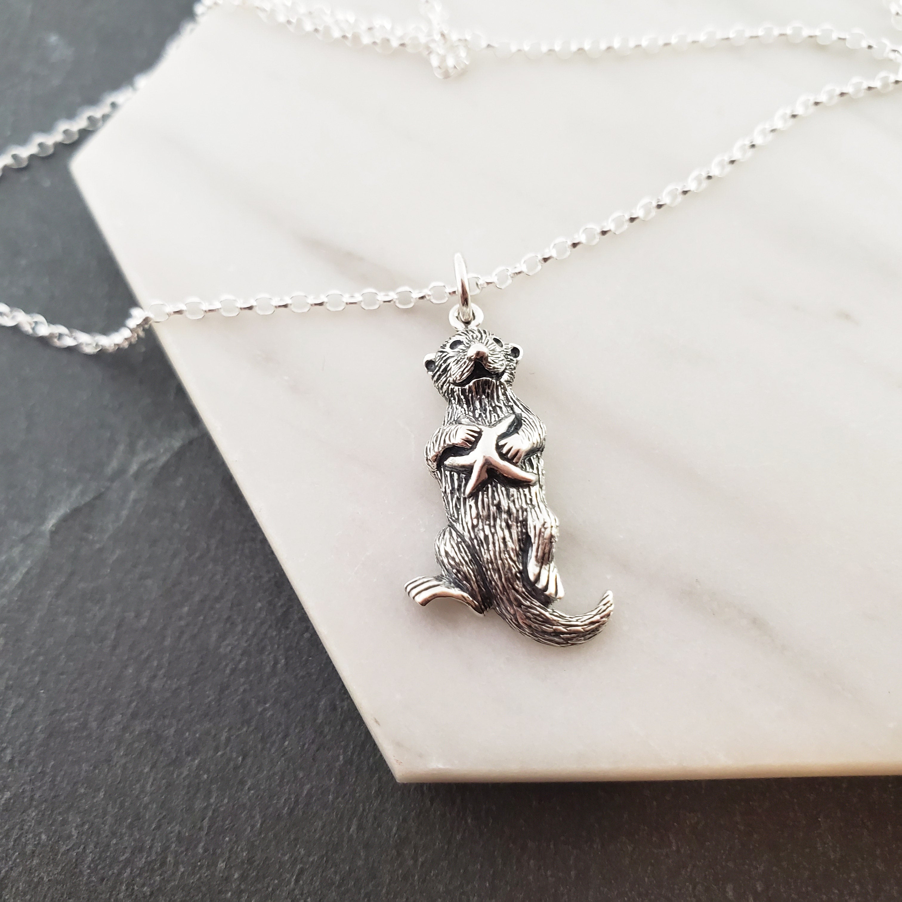 Collier loutre de mer en argent sterling | Chaîne de 45 cm