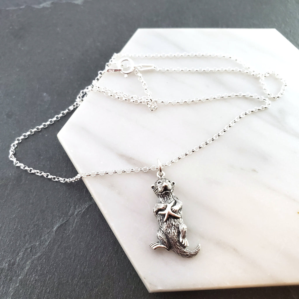 Collier loutre de mer en argent sterling | Chaîne de 45 cm