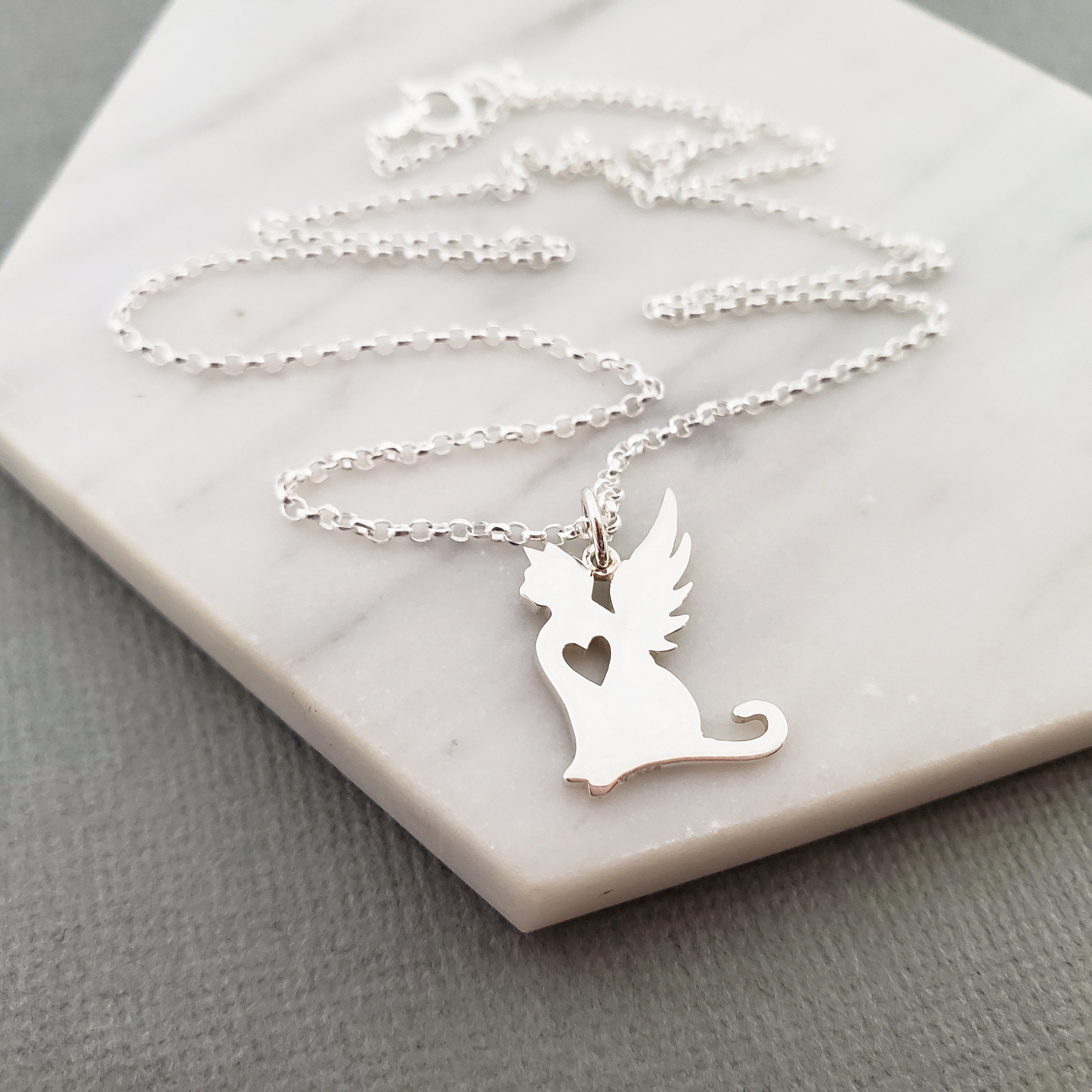 Breloque aile d'ange pour chat - Breloque de deuil pour animaux de compagnie - Collier en argent sterling
