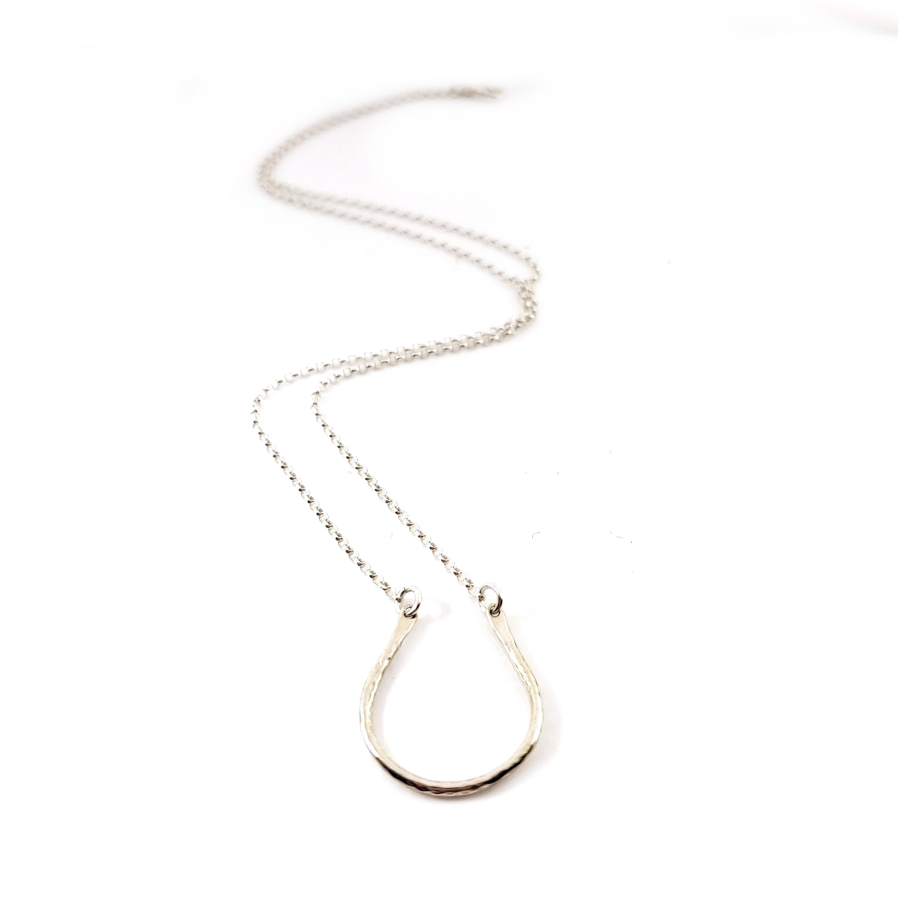 Collier Fer à Cheval – Bijou Porte-Bonheur en Argent Sterling