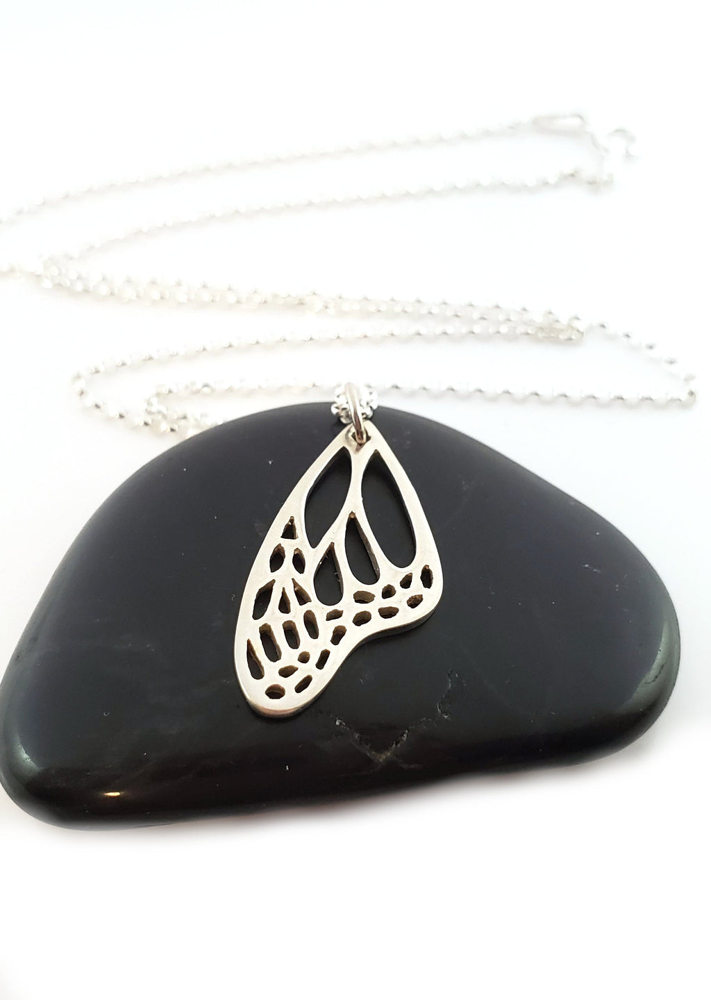 Collier Aile de Papillon en Argent Sterling – Symbole de Transformation et d'Espoir