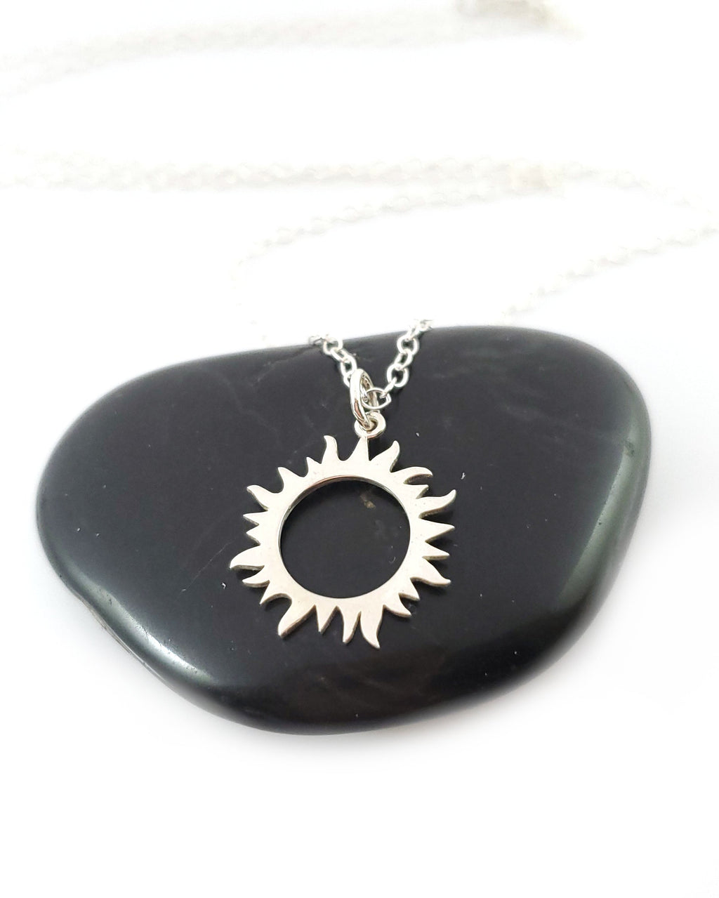 Collier Pendentif Éclipse Solaire - Bijoux en Argent Sterling