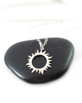 Collier Pendentif Éclipse Solaire - Bijoux en Argent Sterling