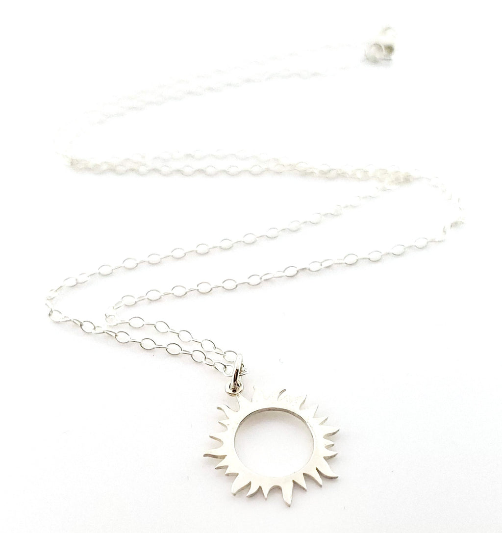 Collier Pendentif Éclipse Solaire - Bijoux en Argent Sterling
